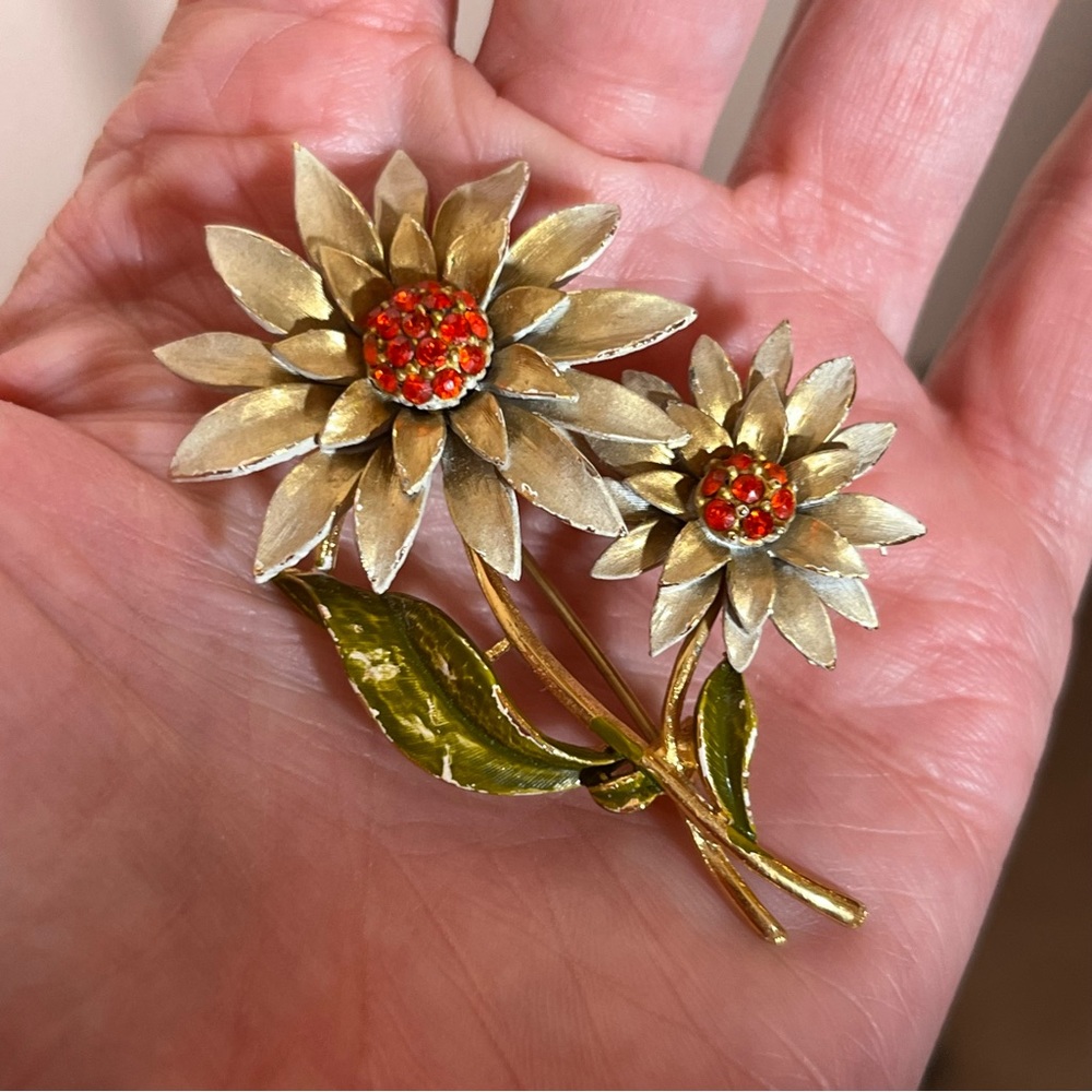 Vintage 1960 70 Mod Avocado Green Burnt Orange Enamel Heavy Gold Flower Brooch